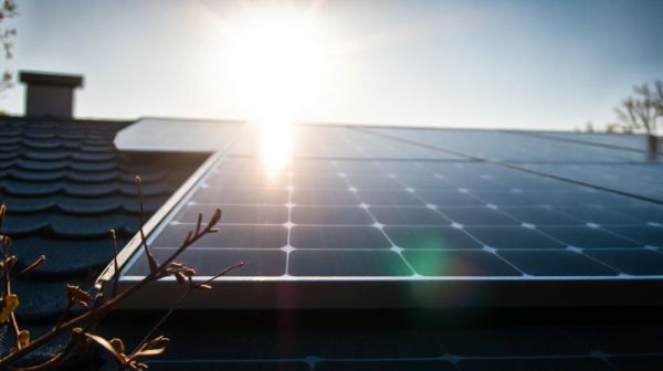 Guide essentiel pour choisir des panneaux solaires rentables